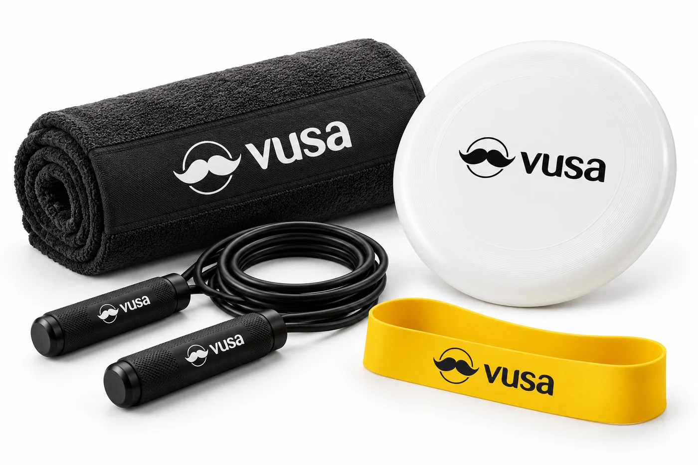 Gadżety sportowe i rekreacyjne z logo VUSA bez sloganu — wizualizacja produktów